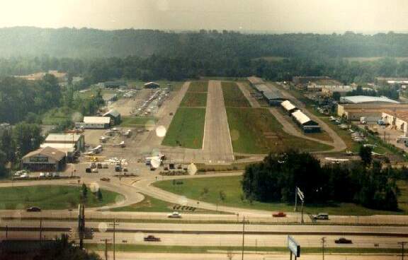 Airport 1994.jpg