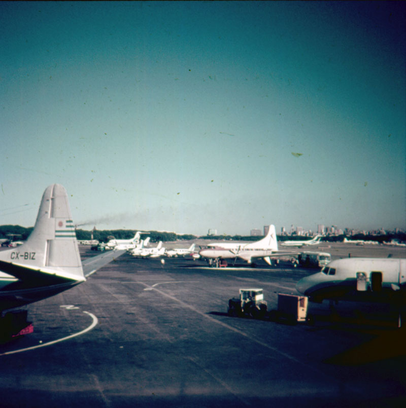 Viscount CX-BIZ Pluna, YS-11 Austral, ARCO CV-600 CX-BJL, F-28 AA.jpg